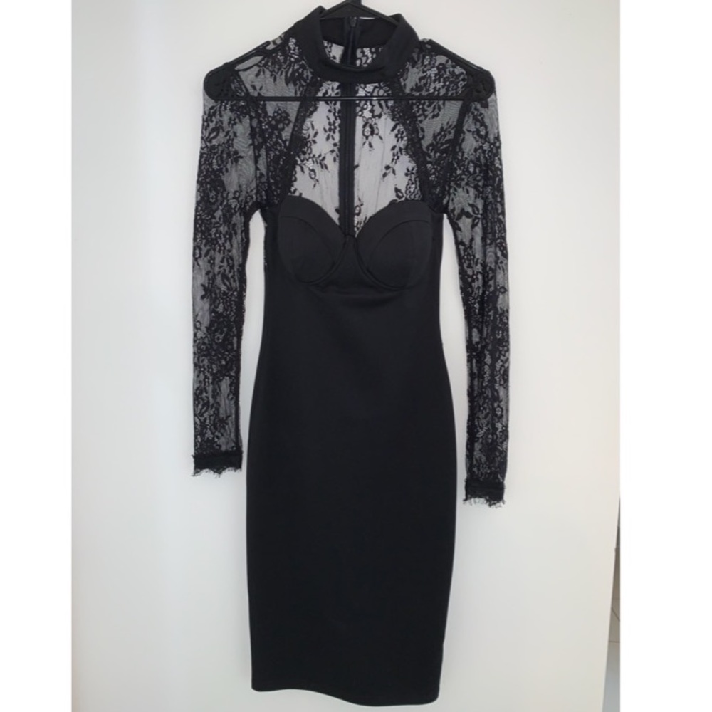 Fashion Nova Black & Lace Dress